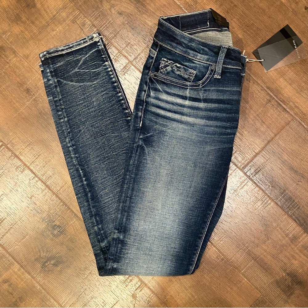 BNWT Buckle Jeans